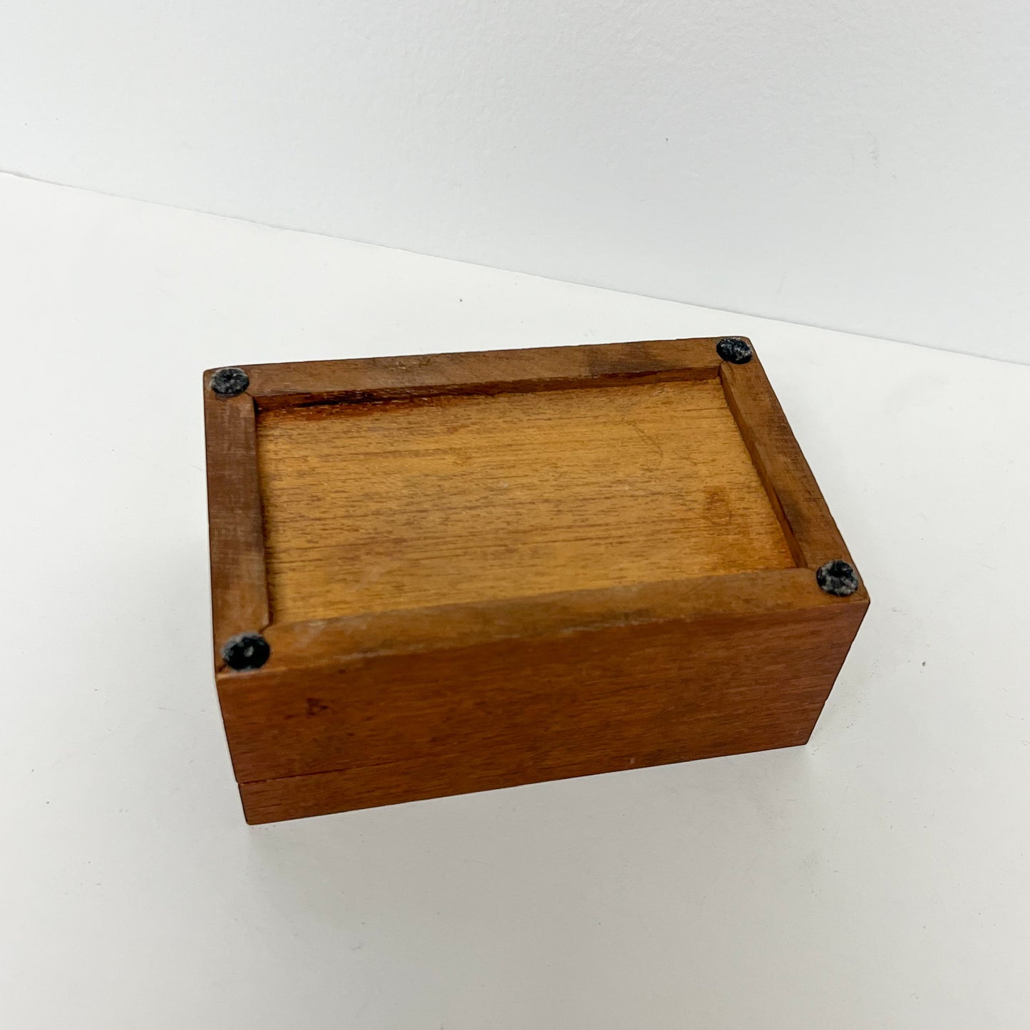(27118) Midcentury Georges Briard Lidded Box