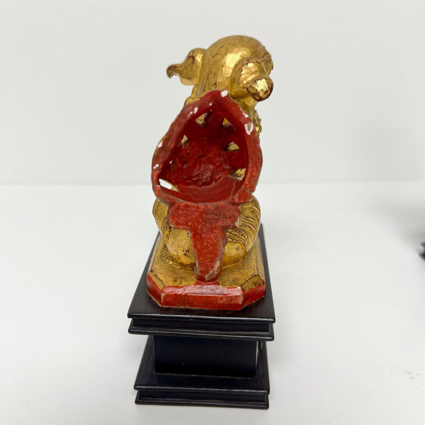 (26187) Pair of Gold Foo Dogs on Bases