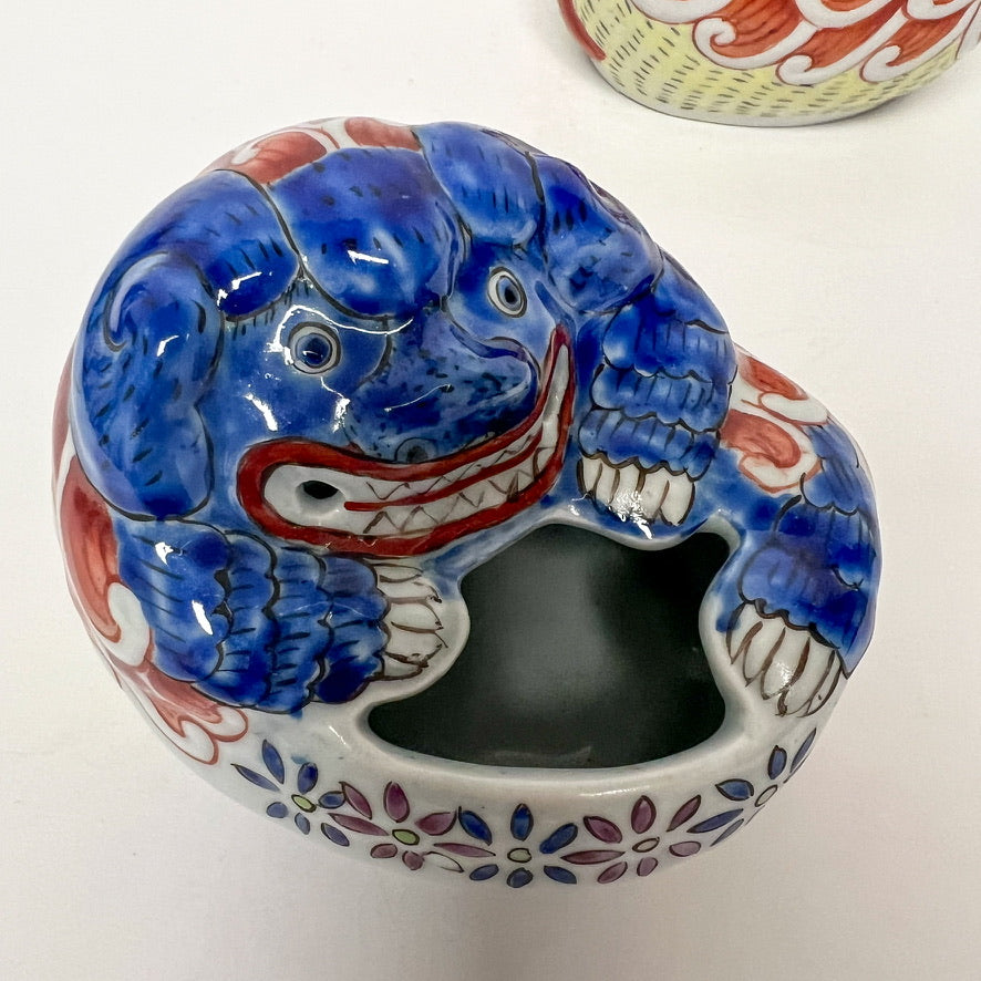 (22106) Set of Two Imari Foo Dishes