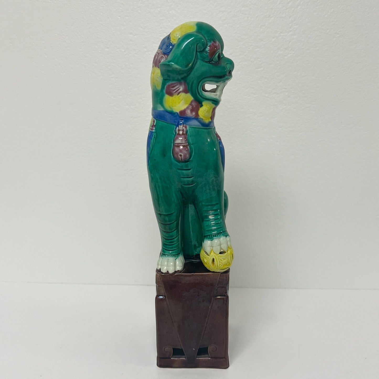 (26143) Large Midcentury Green Male Foo Dog
