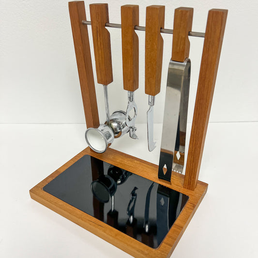 (23763) Georges Briard Bar Set in Wooden Rack