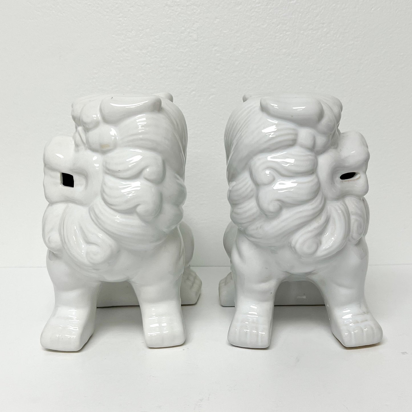 (26297) Pair of Seated White Foo Dogs