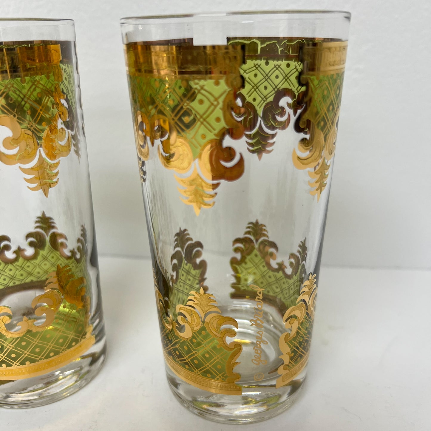 (17223) Set Of Seven Midcentury Georges Briard Dot And Scroll Glasses