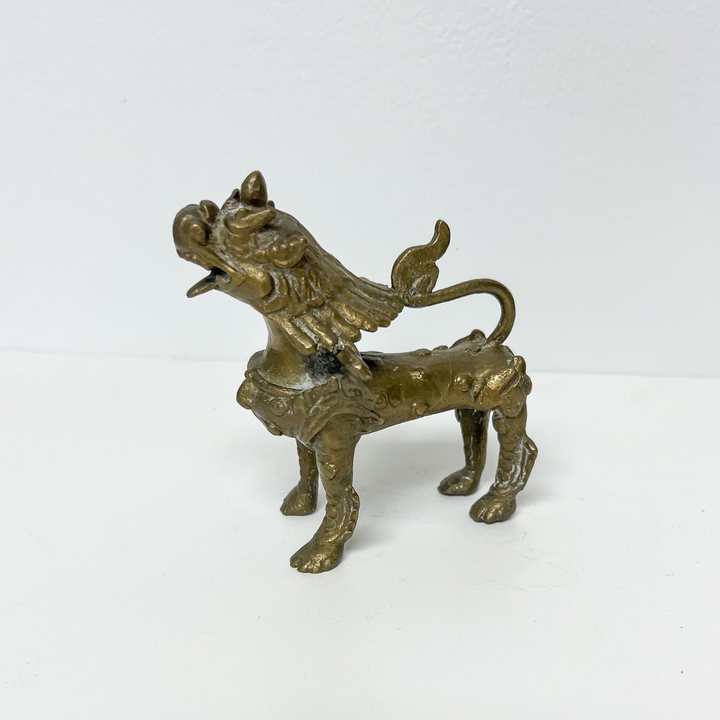 (25822) Vintage Brass Tibetan Foo Dog