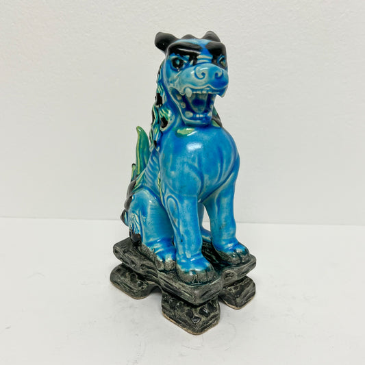(25209) Midcentury Turquoise Male Foo Dog