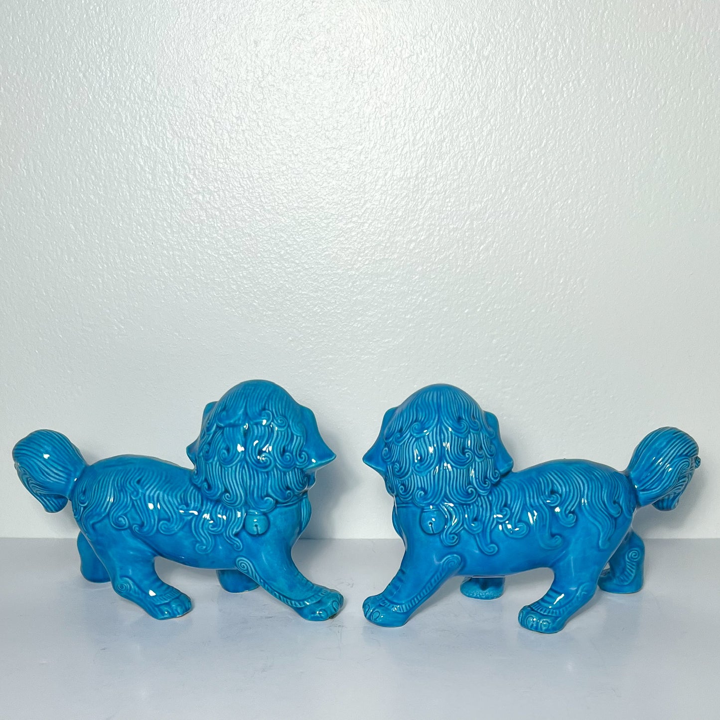 (23262) Pair of Vintage Turquoise Foo Dogs on All Fours