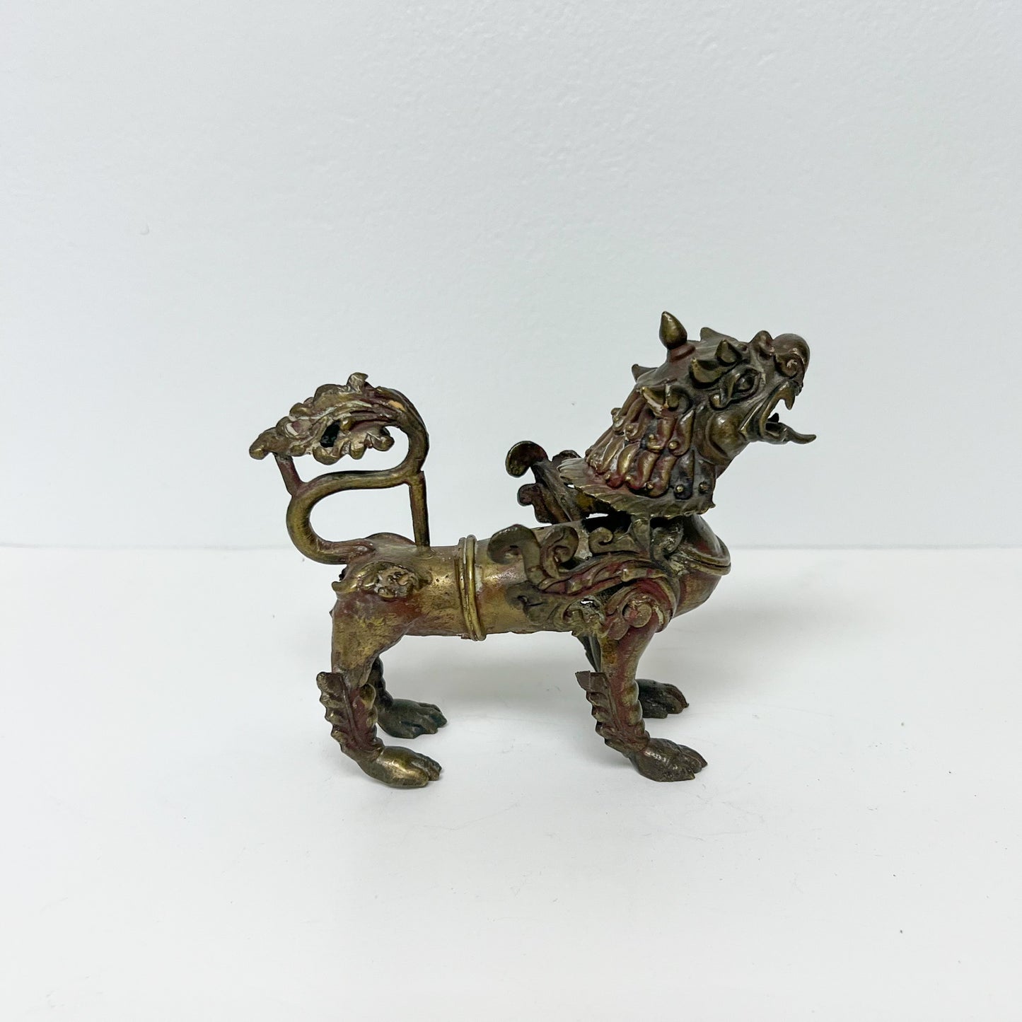 (25823) Vintage Brass Tibetan Foo Dog