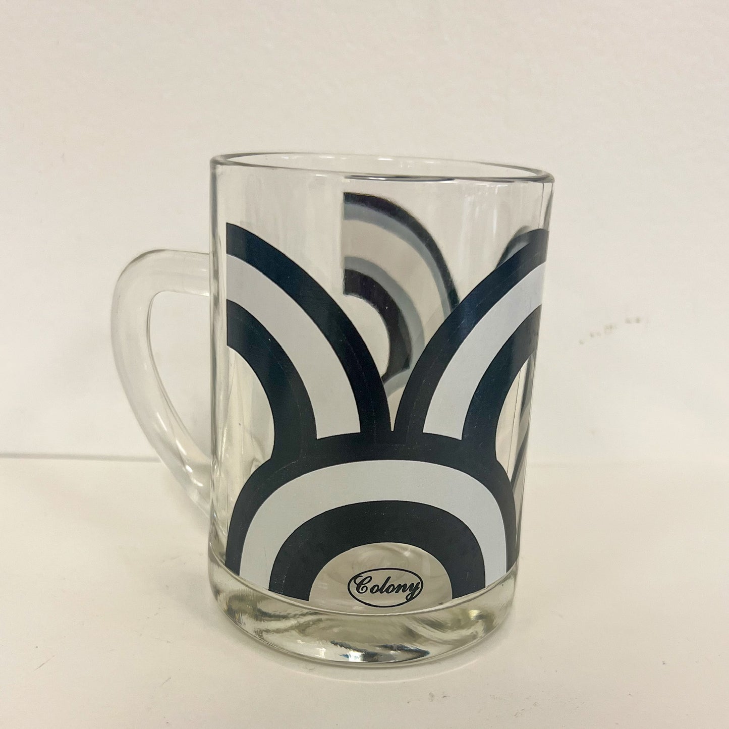 (20263) Eight Retro Colony Black & White Flower Beer Mugs