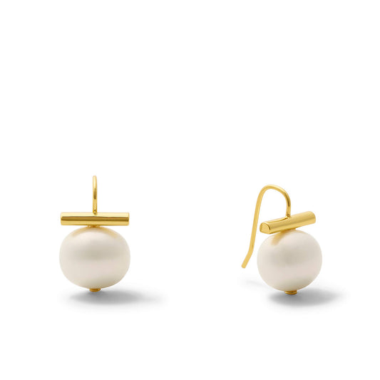 (25416) Classic Forever Fave Pebble Pearl Earrings~ Medium: White