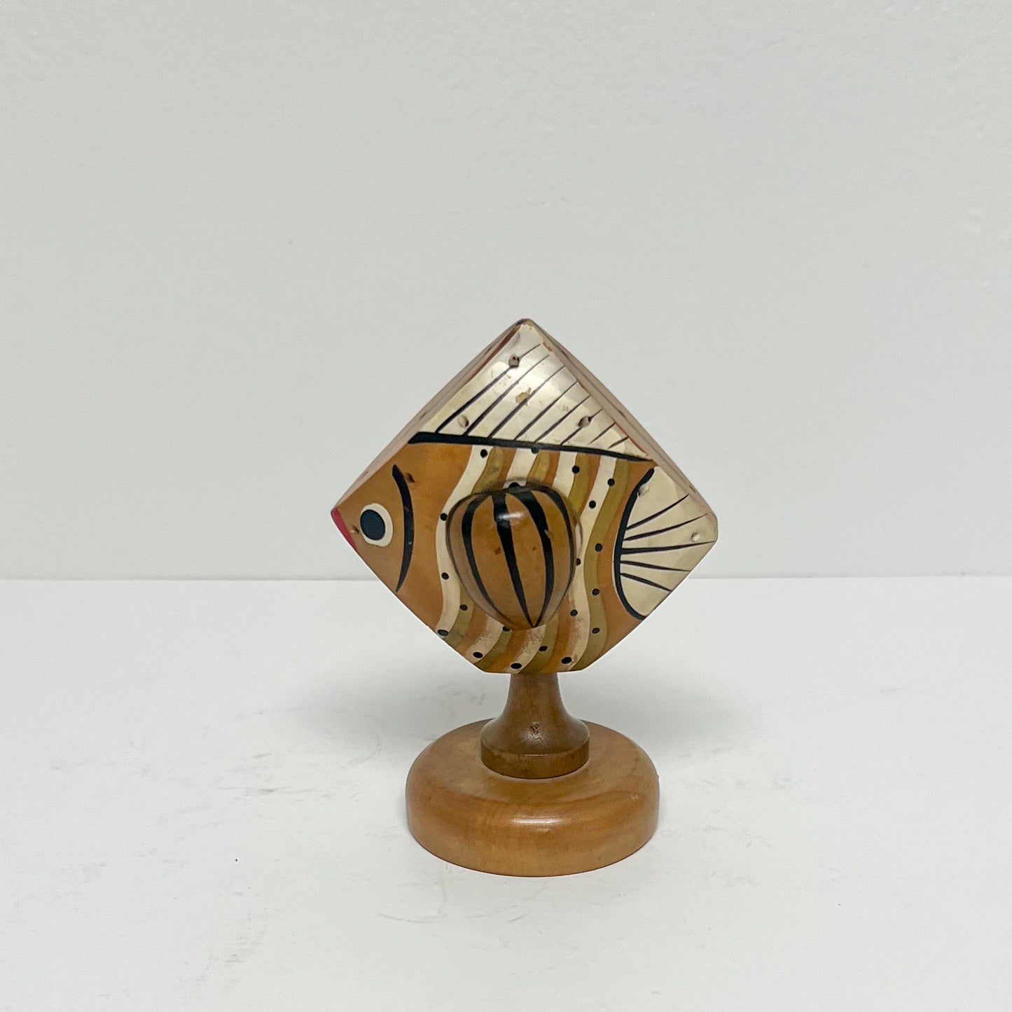(24957) Vintage Wooden Fish Cocktail Pick Holder