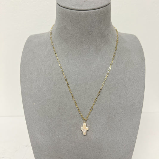 (26250) Tiny Pearl Cross Paperclip Chain Necklace