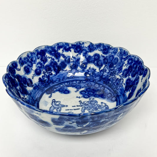 (24593) 19th Century Chinese Imari Blue and White Bowl