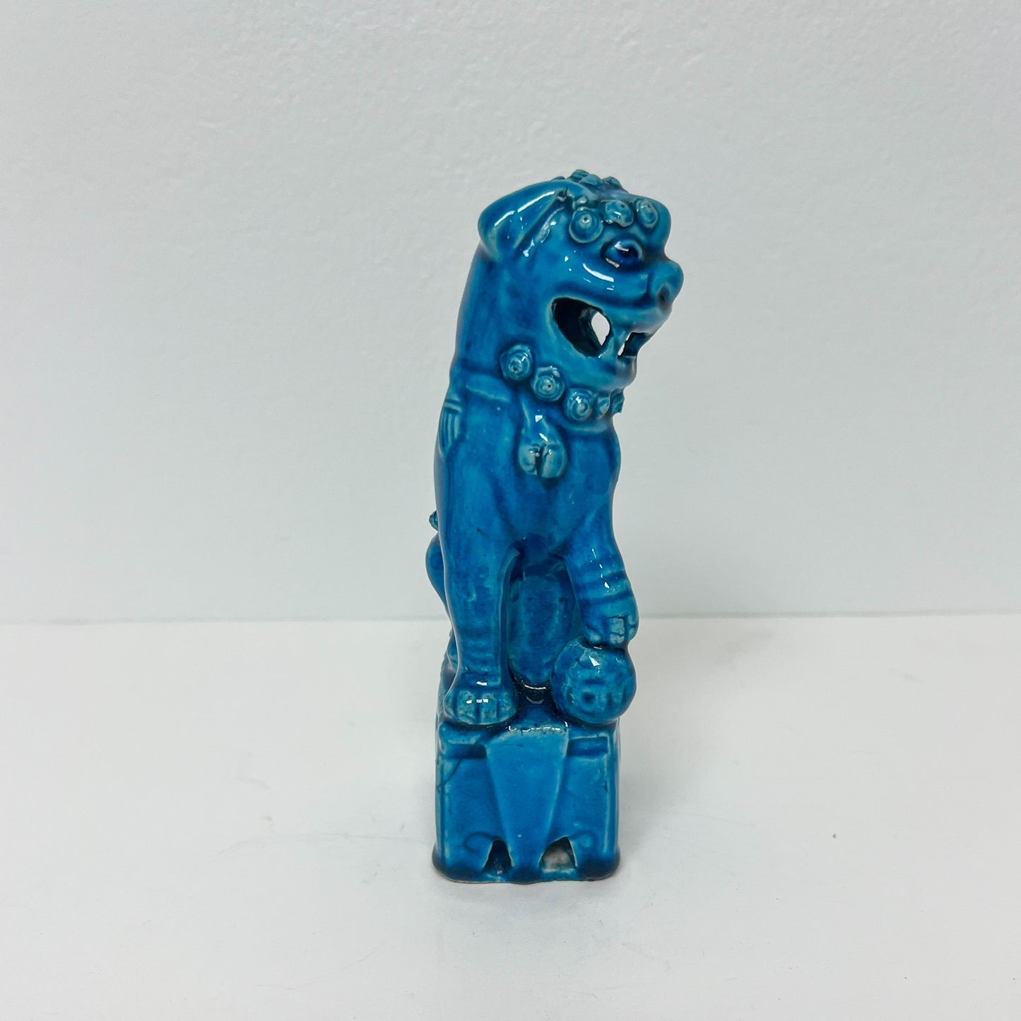 (24799) Turquoise Male Foo Dog Marked "China"