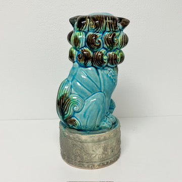 (24985) Large Blue Midcentury Foo on Gray Pedestal