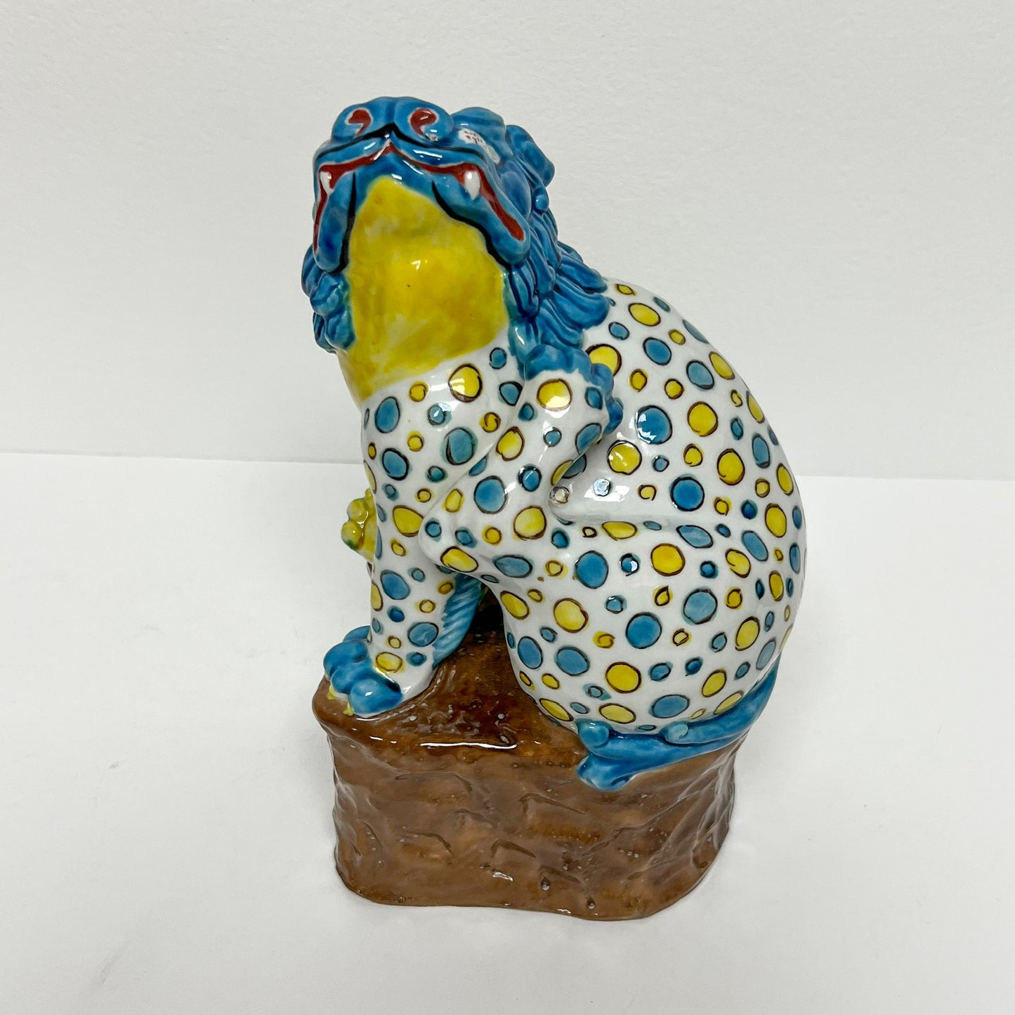 (25220) Single Male Vintage Wildwood Polka Dot Foo Dog