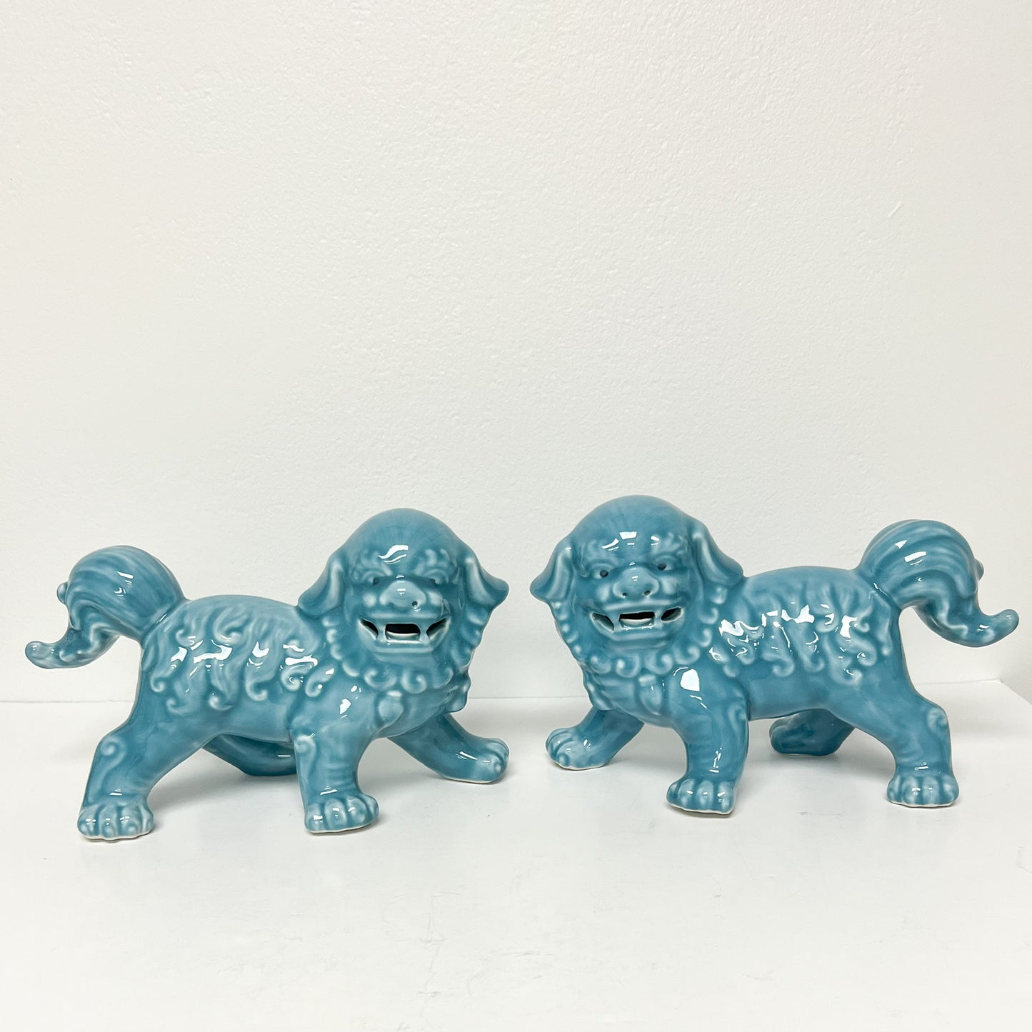 (26283) Pair of Light Blue Foo Dogs on All Fours