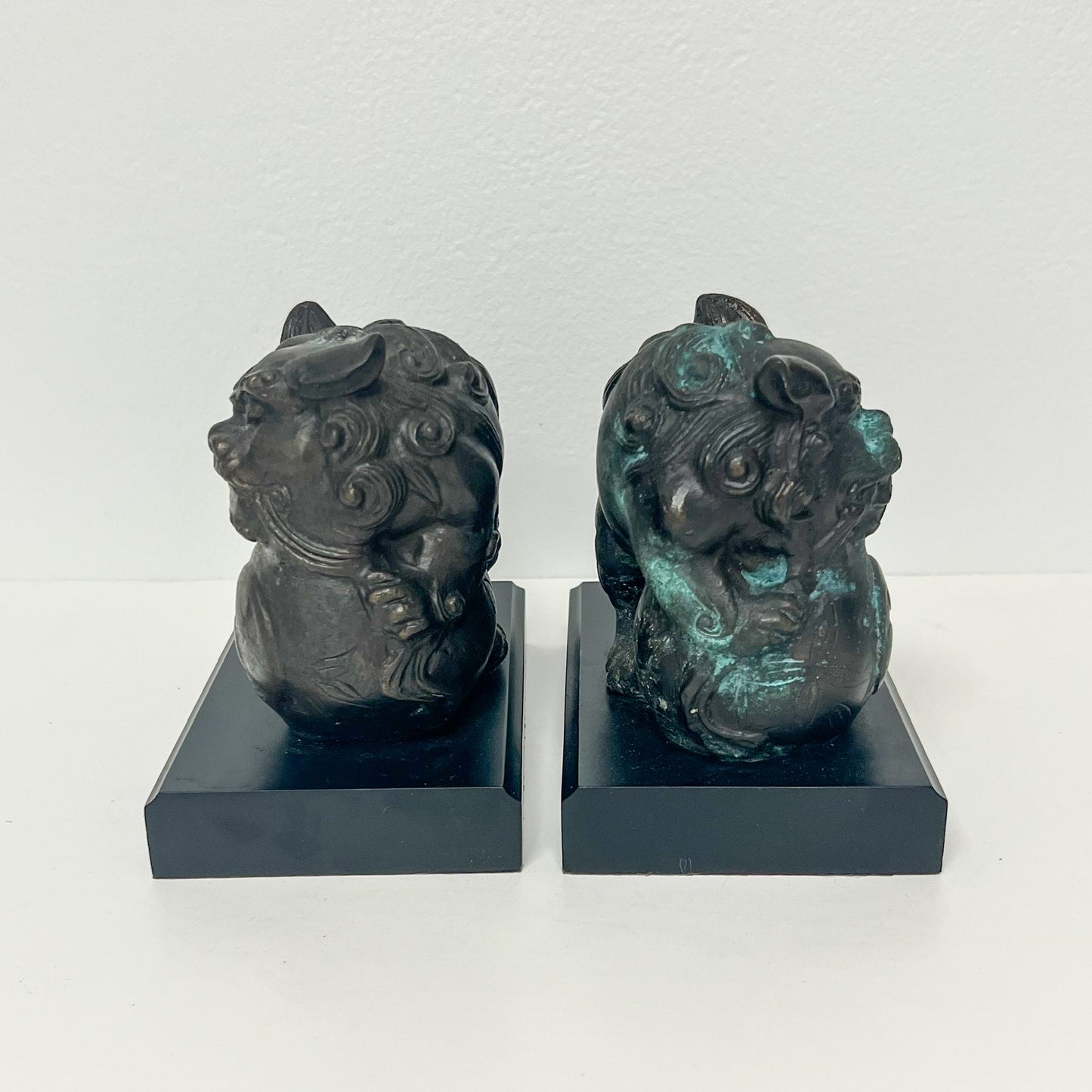 (21961) Pair of Vintage Metal Foo Dogs on Black Wood Bases