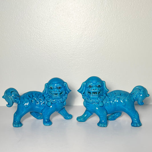(23262) Pair of Vintage Turquoise Foo Dogs on All Fours
