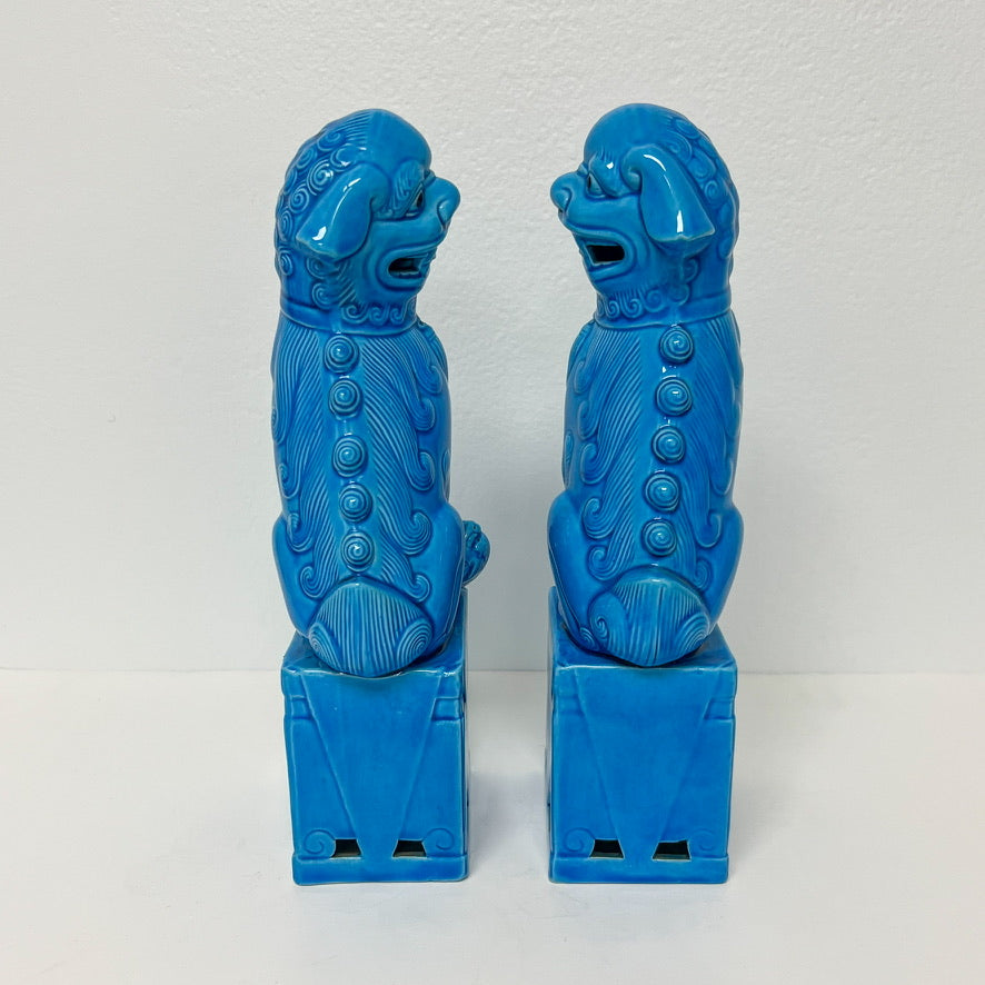 (26539) Pair of Vintage Turquoise Foo Dogs