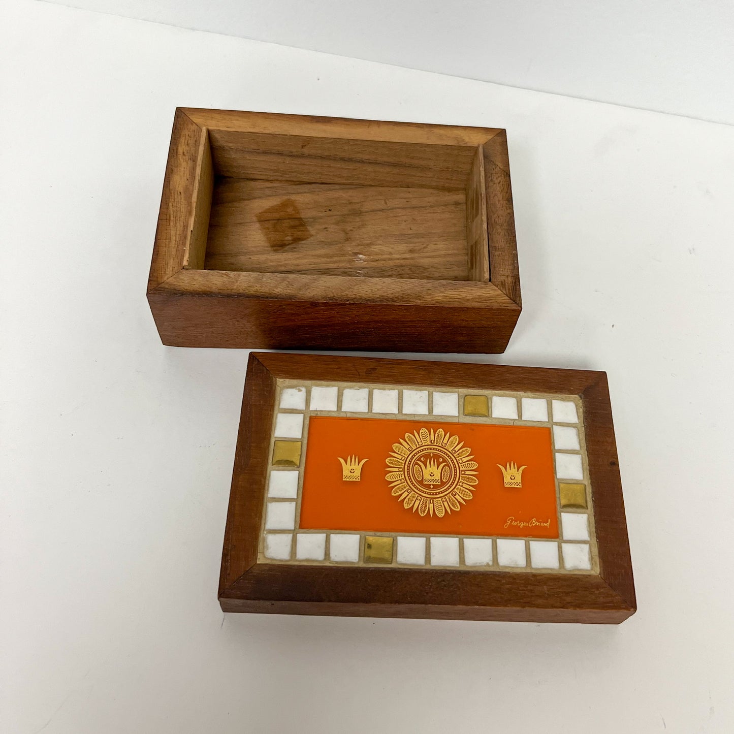 (27118) Midcentury Georges Briard Lidded Box