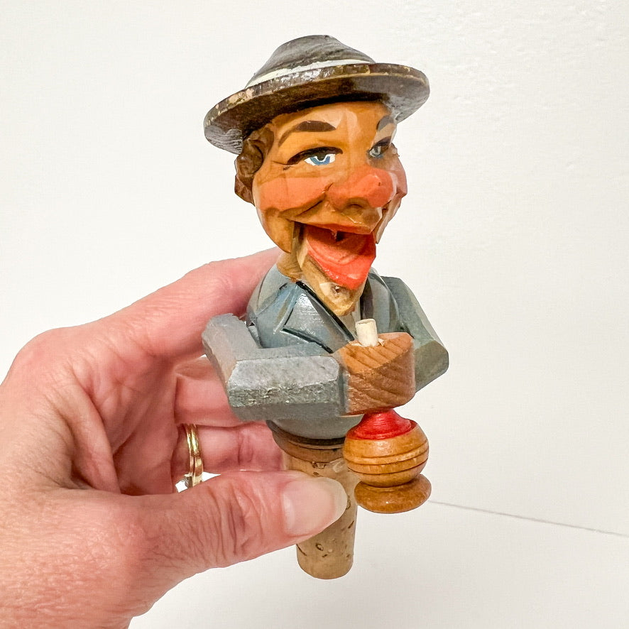 (26088) Circa 1930's Wooden Stopper--Hobo with Movable Wine Bottle