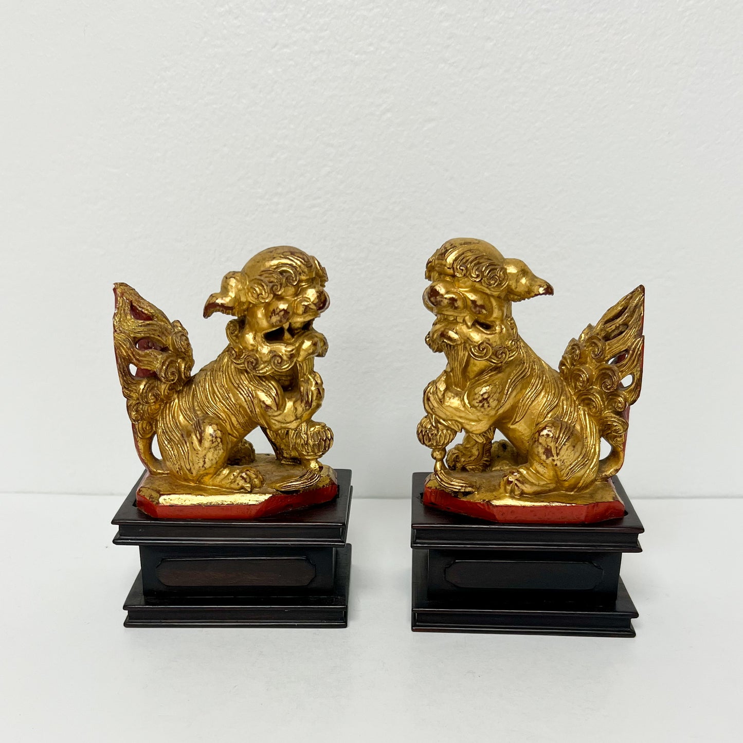 (26187) Pair of Gold Foo Dogs on Bases