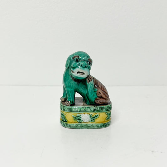 (23592) Small Green Foo Dog on Yellow Base