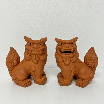 (26182) Pair of Vintage Terra Cotta Foo Dogs