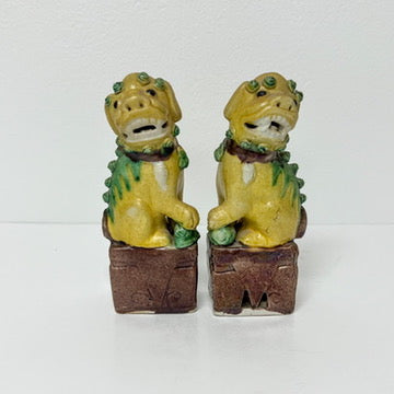 (22909) Pair Yellow Foo Dogs 5.75" Tall ca. 1900