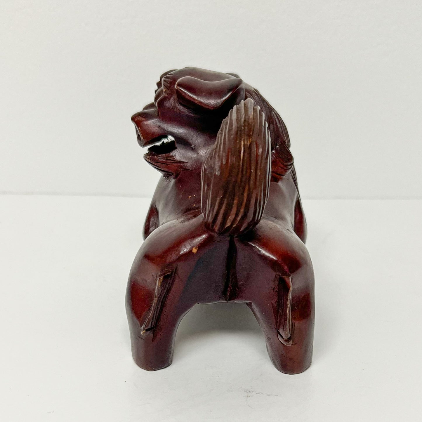 (26228) Single Wood Carved Foo with Movable Ball in Mouth