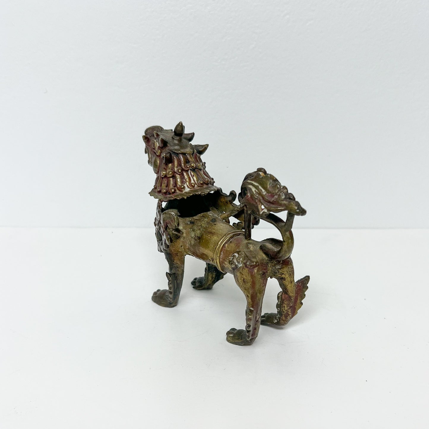 (25823) Vintage Brass Tibetan Foo Dog