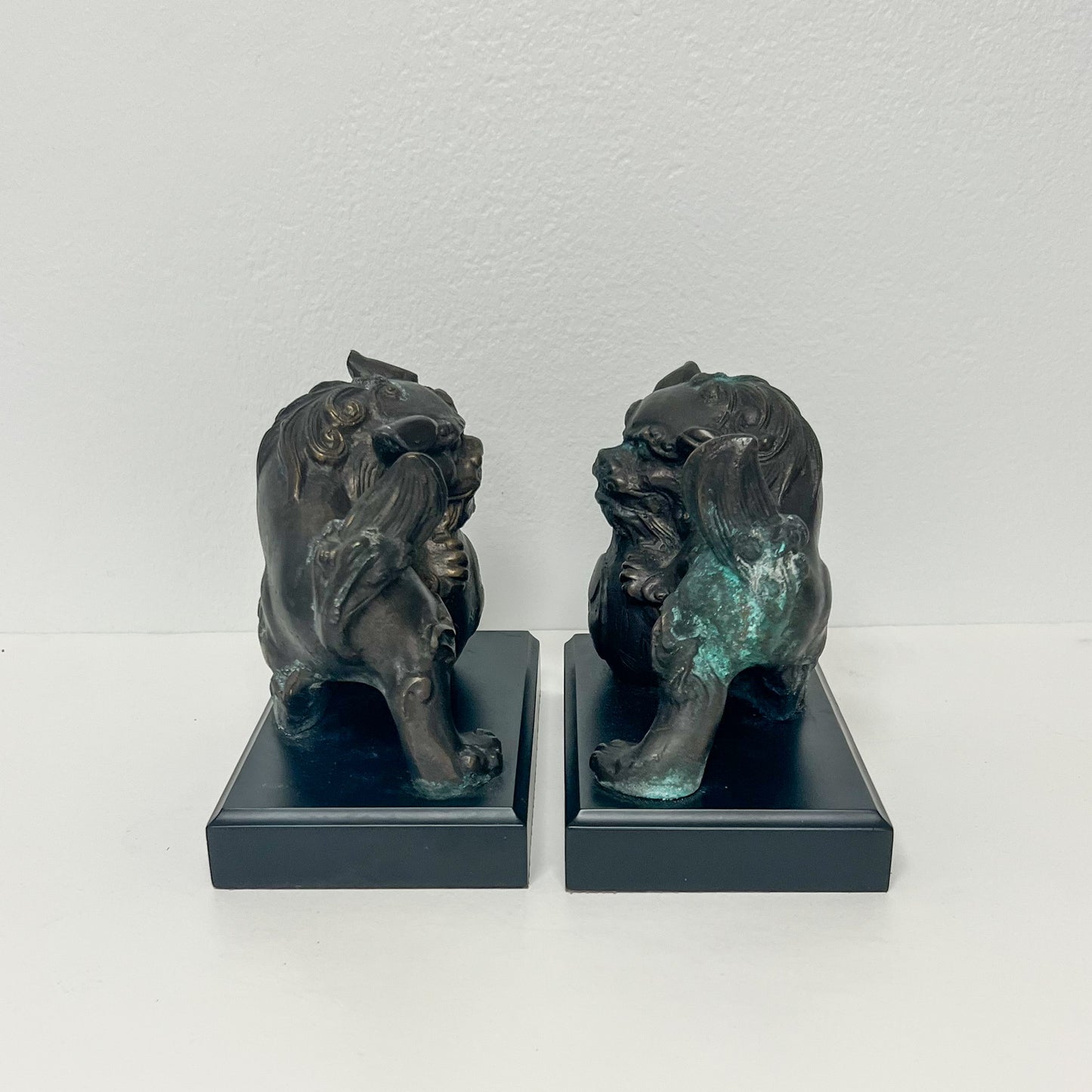 (21961) Pair of Vintage Metal Foo Dogs on Black Wood Bases