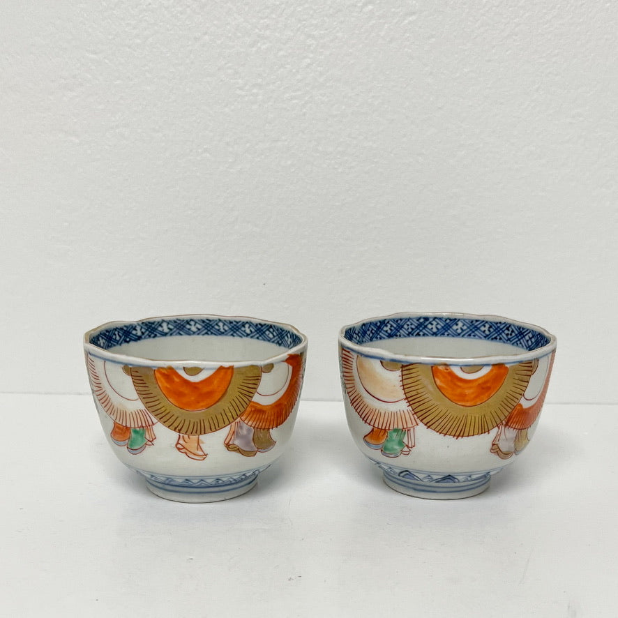 (25800) Pair of 19th Cen Imari Cups