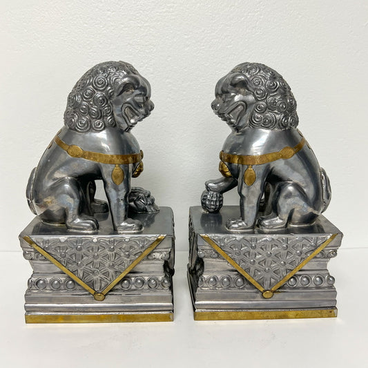 (26167) Pair of Vintage Metal Foo Dogs