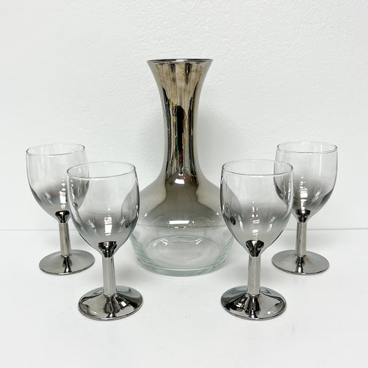 (26086) Midcentury Silver Fade Carafe and Set of Four Glasses