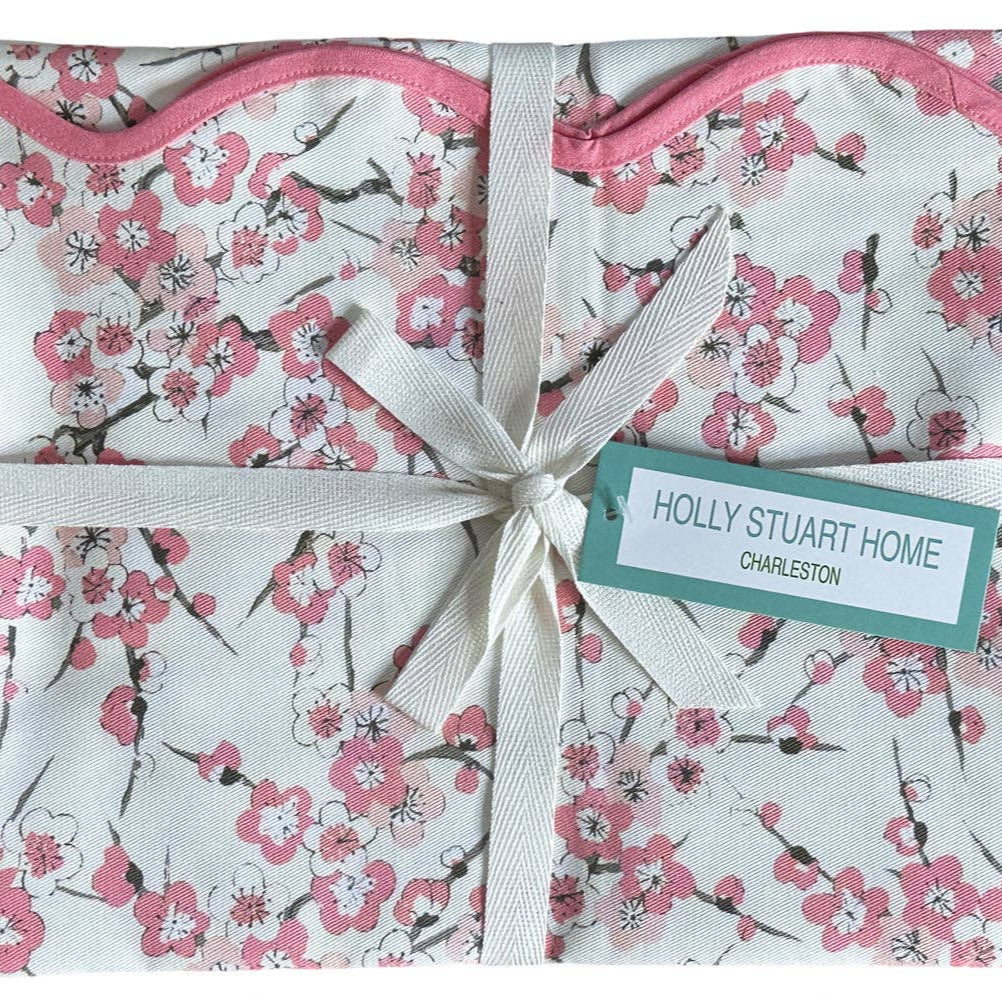 (25582) Pink Blossom Game Tablecloth