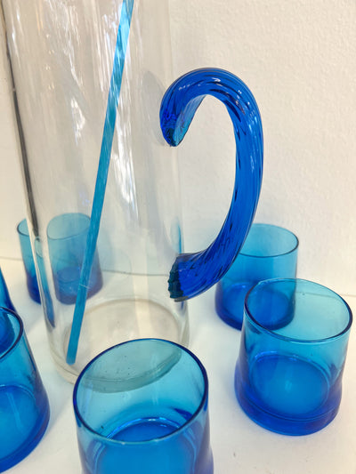 (21608) MIdcentury bright blue pitcher and six glasses